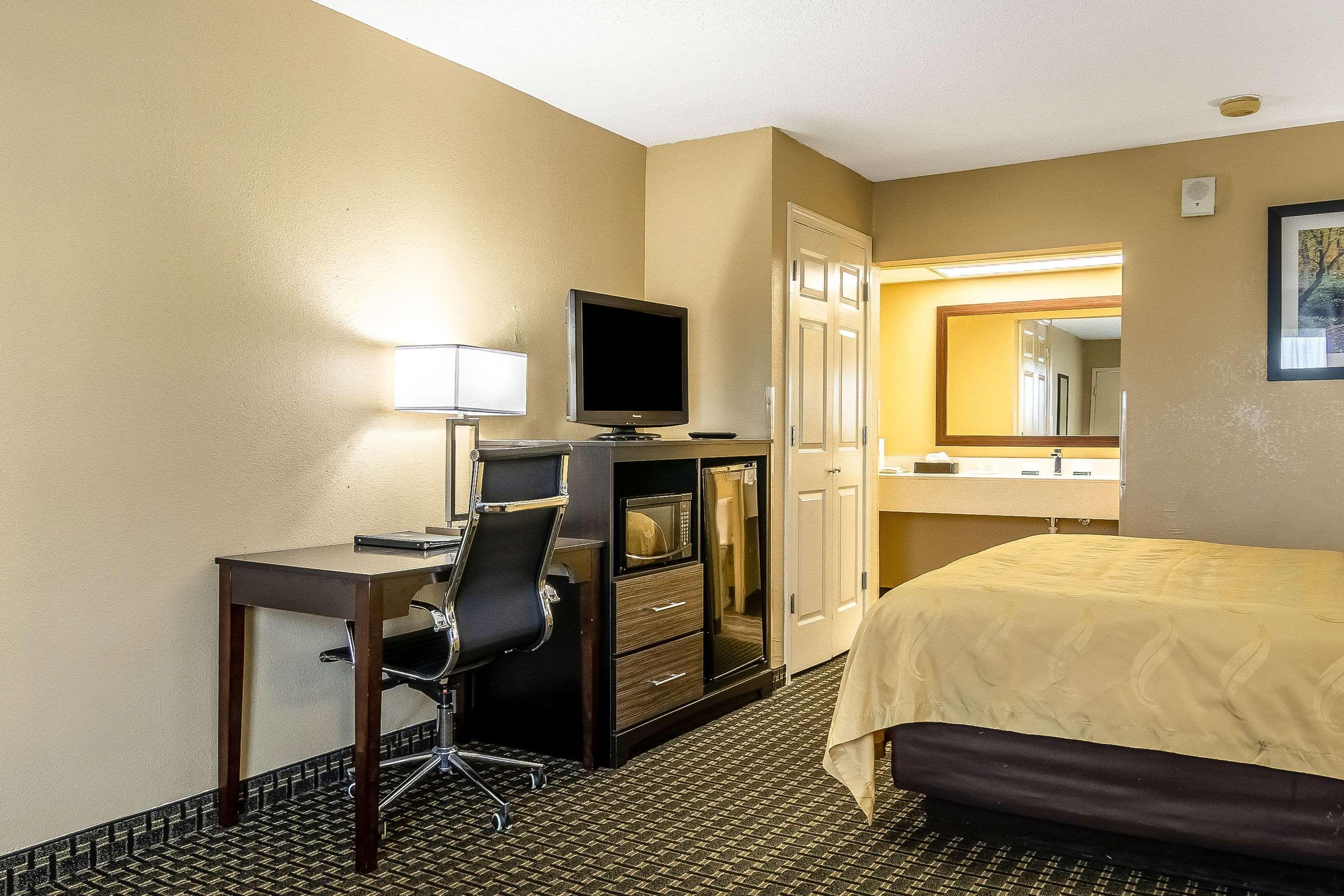 Quality Inn Perry - National Fairgrounds Area Exterior photo